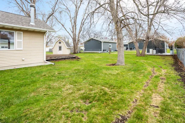 $260,000 | 2813 Elm Street North, Fargo, ND 58102