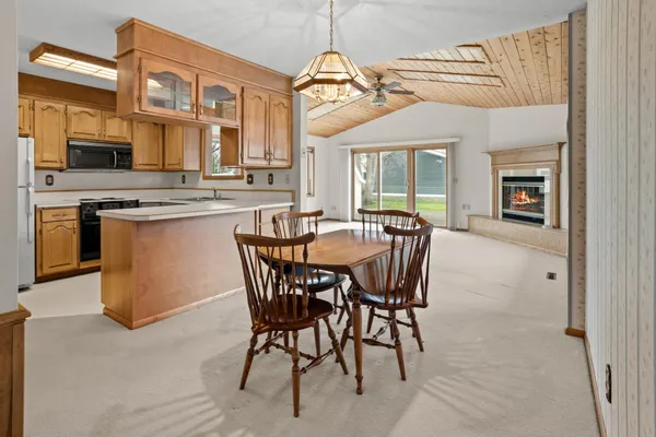 $260,000 | 2813 Elm Street North, Fargo, ND 58102