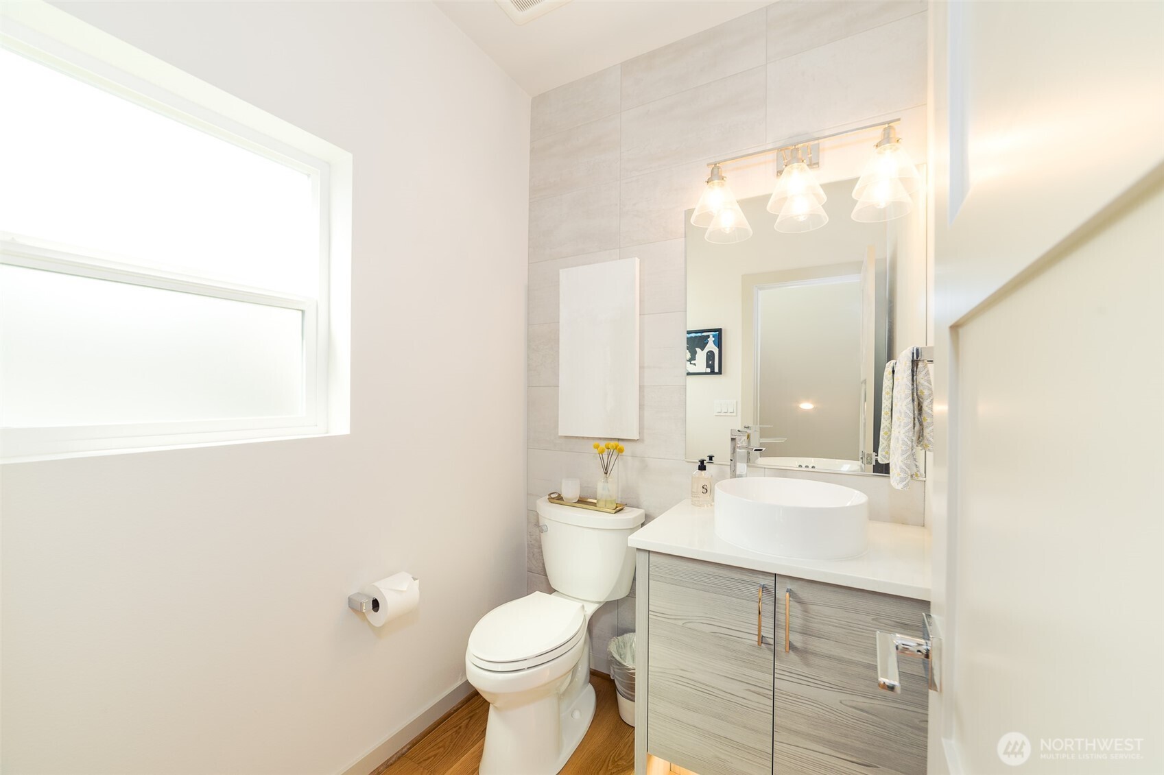 3042 Northwest 64th Street Seattle, WA 98107 - Photo 10 of 26