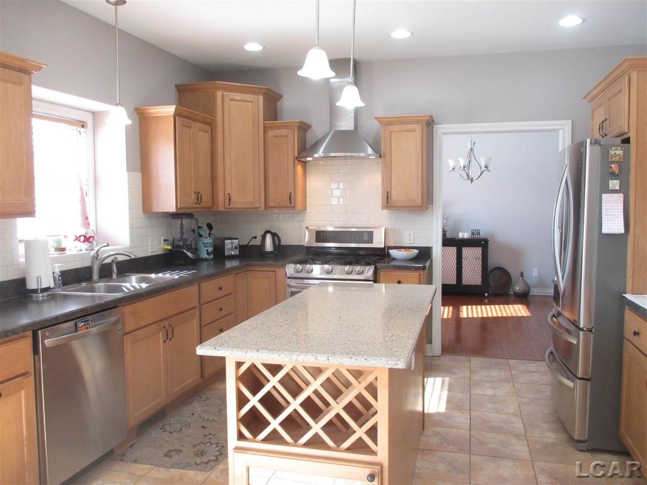 7253 Sydney Court Spring Arbor, MI 49283 - Photo 4 of 35 50066327-3.JPG