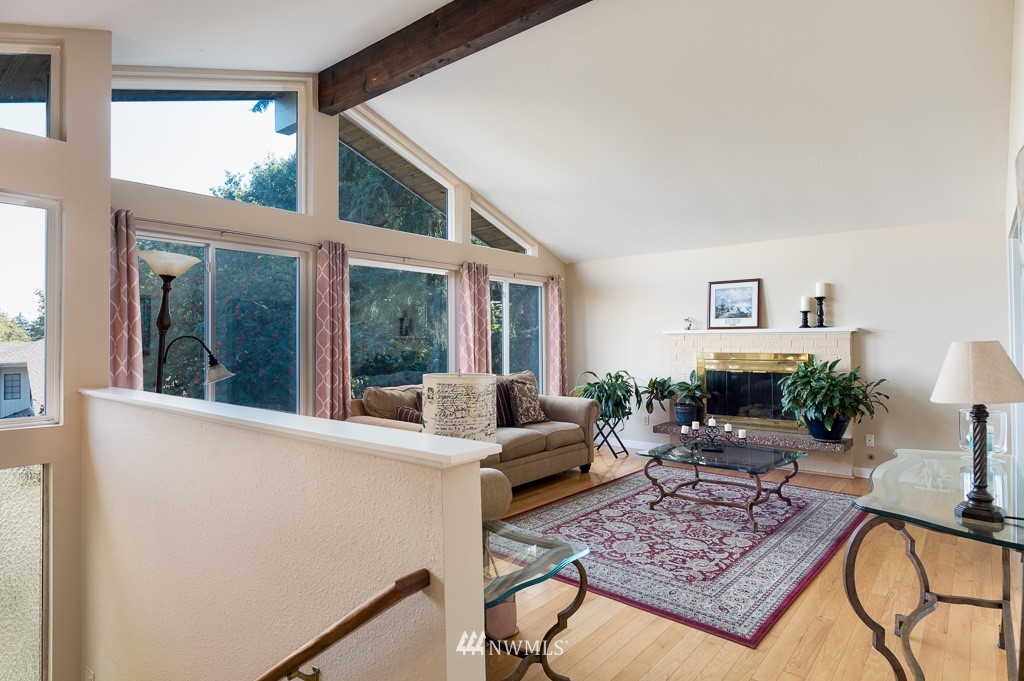 318 228th Street Southeast Bothell, WA 98021 - Photo 2 of 28