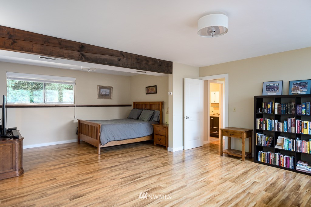 318 228th Street Southeast Bothell, WA 98021 - Photo 18 of 28