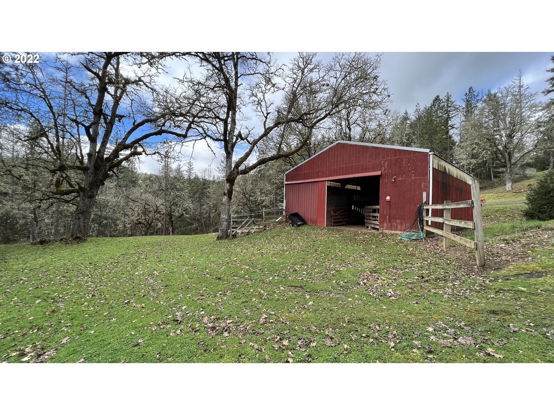 1290 Cleveland Loop Road Roseburg, OR 97471 - Photo 23 of 32 Gallery Image 23