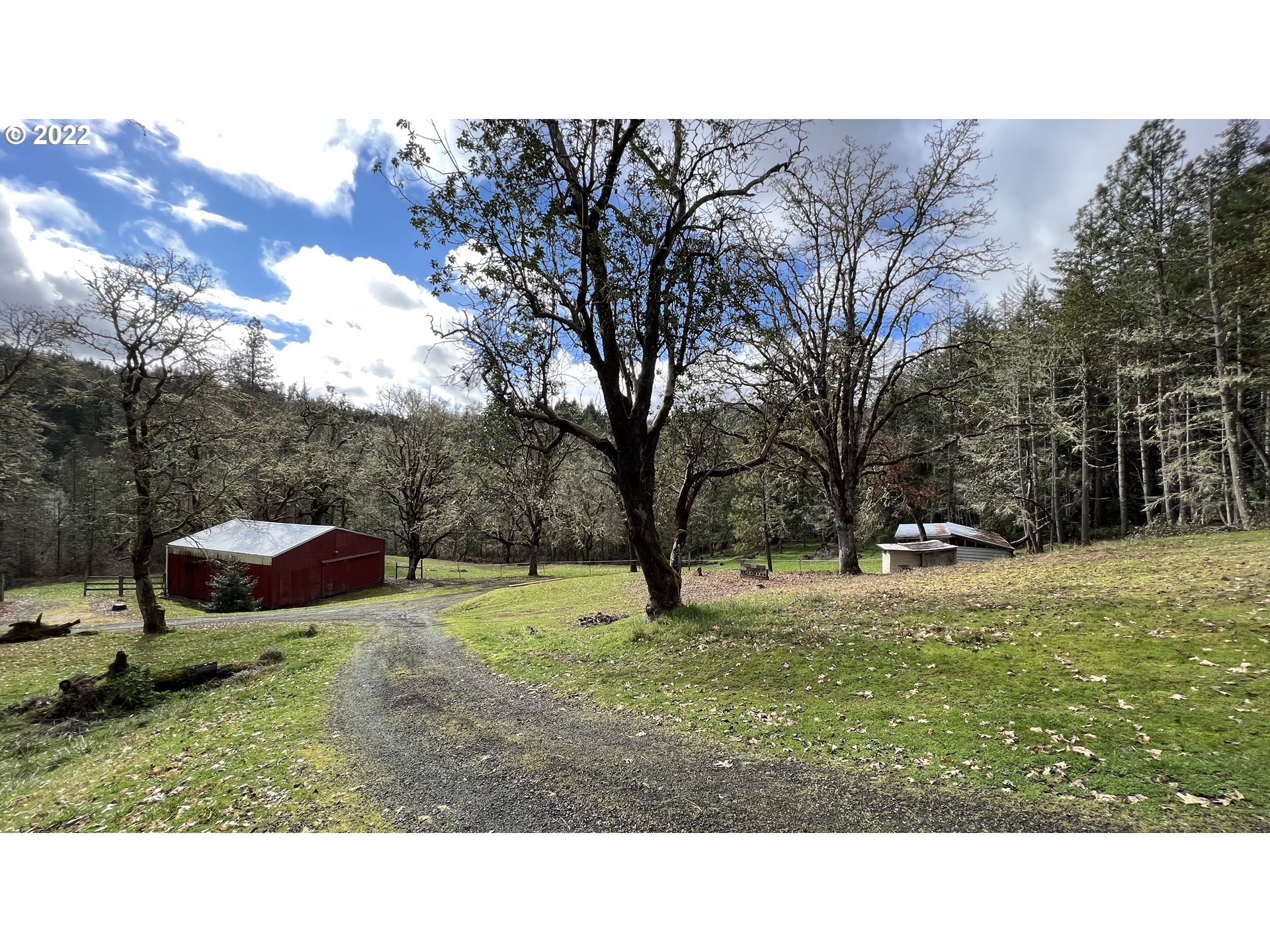 1290 Cleveland Loop Road Roseburg, OR 97471 - Photo 26 of 32 Gallery Image 26