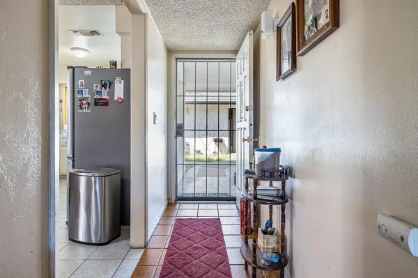 $575,000 | 2045 West Simpson Avenue, Fresno, CA 93705