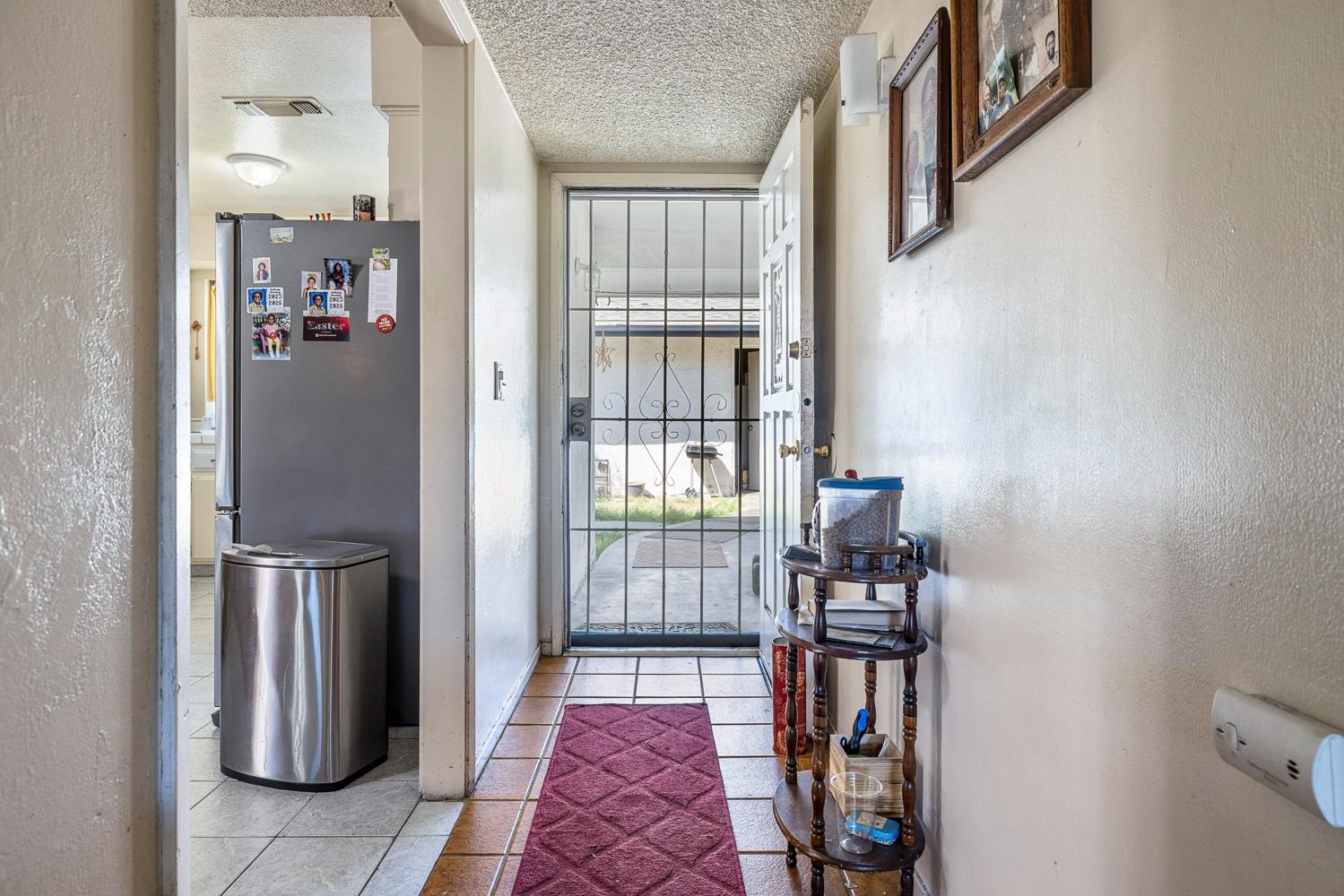 2045 West Simpson Avenue Fresno, CA 93705 - Photo 11 of 29