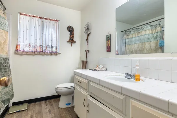 $575,000 | 2045 West Simpson Avenue, Fresno, CA 93705