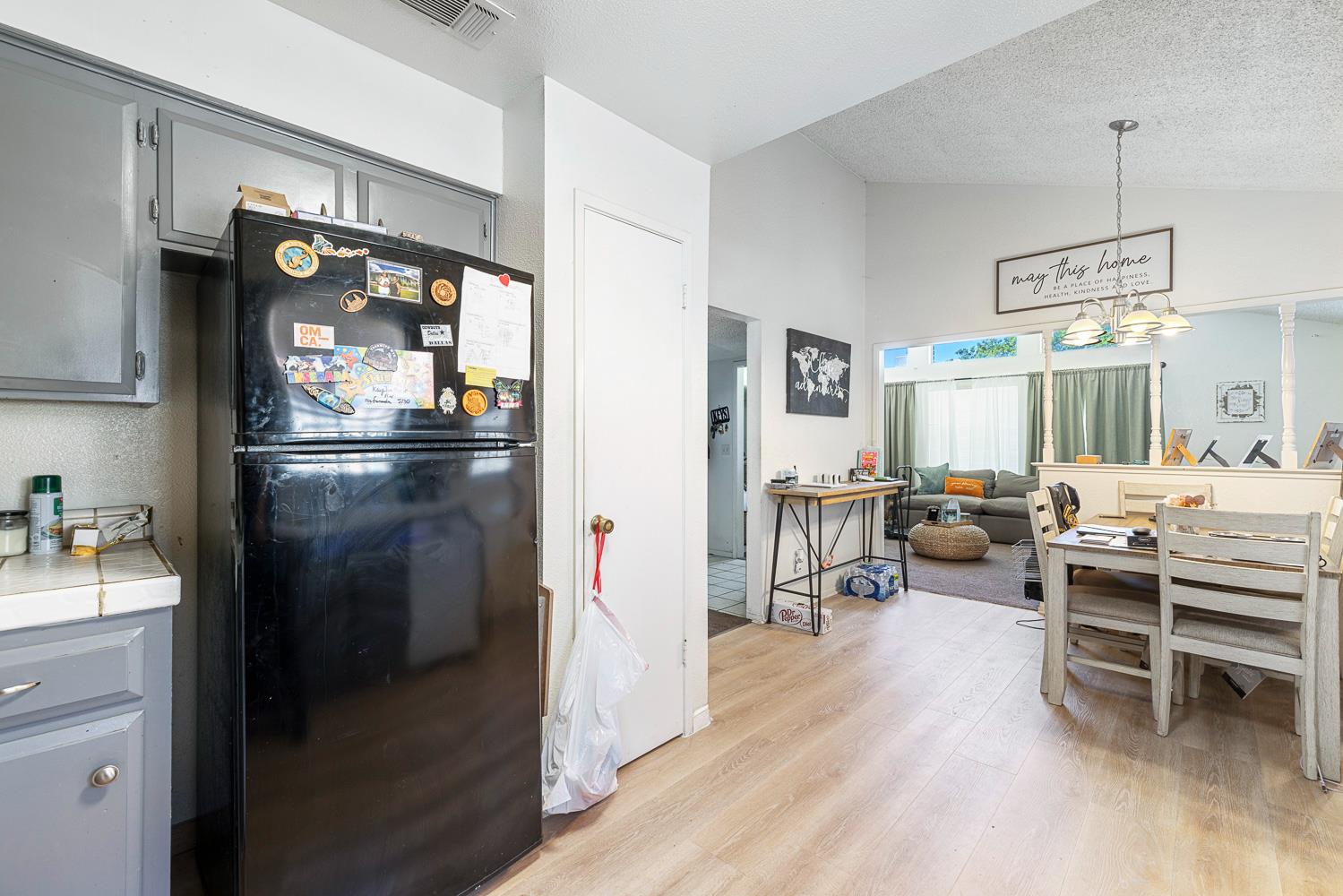 2045 West Simpson Avenue Fresno, CA 93705 - Photo 23 of 29
