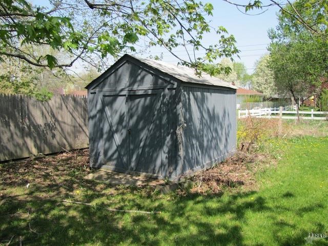 2815 Ridgeway Drive Fort Wayne, IN 46816 - Photo 8 of 11 Gallery Image 8