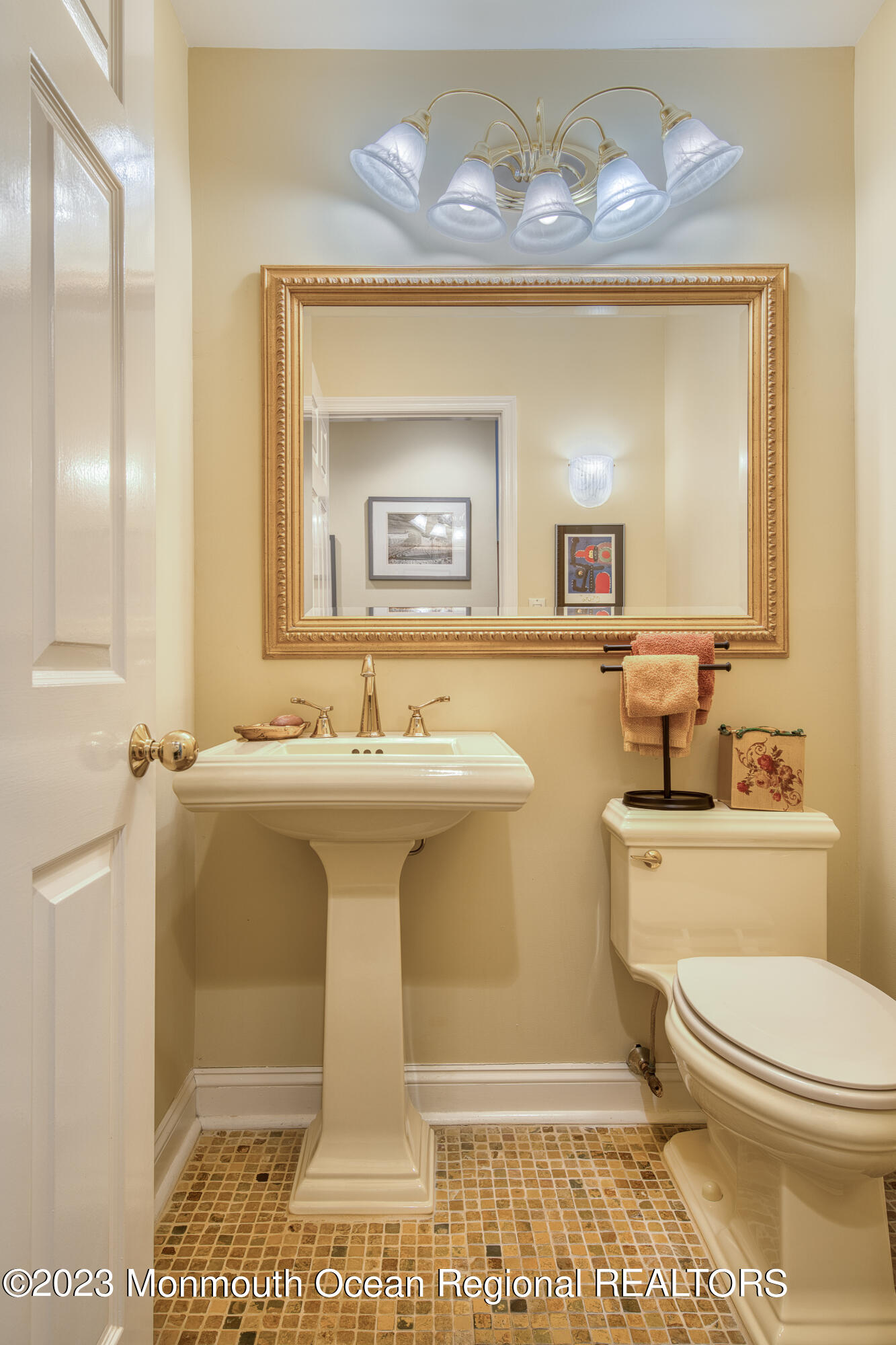 53 Rivergate Way Long Branch, NJ 07740 - Photo 12 of 35 Guest Bathroom