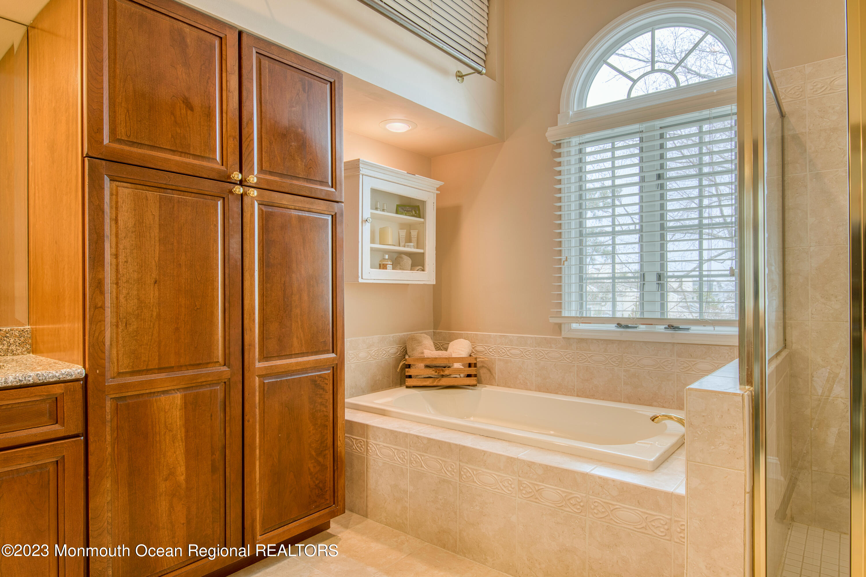 53 Rivergate Way Long Branch, NJ 07740 - Photo 16 of 35 Ensuite Master Bath