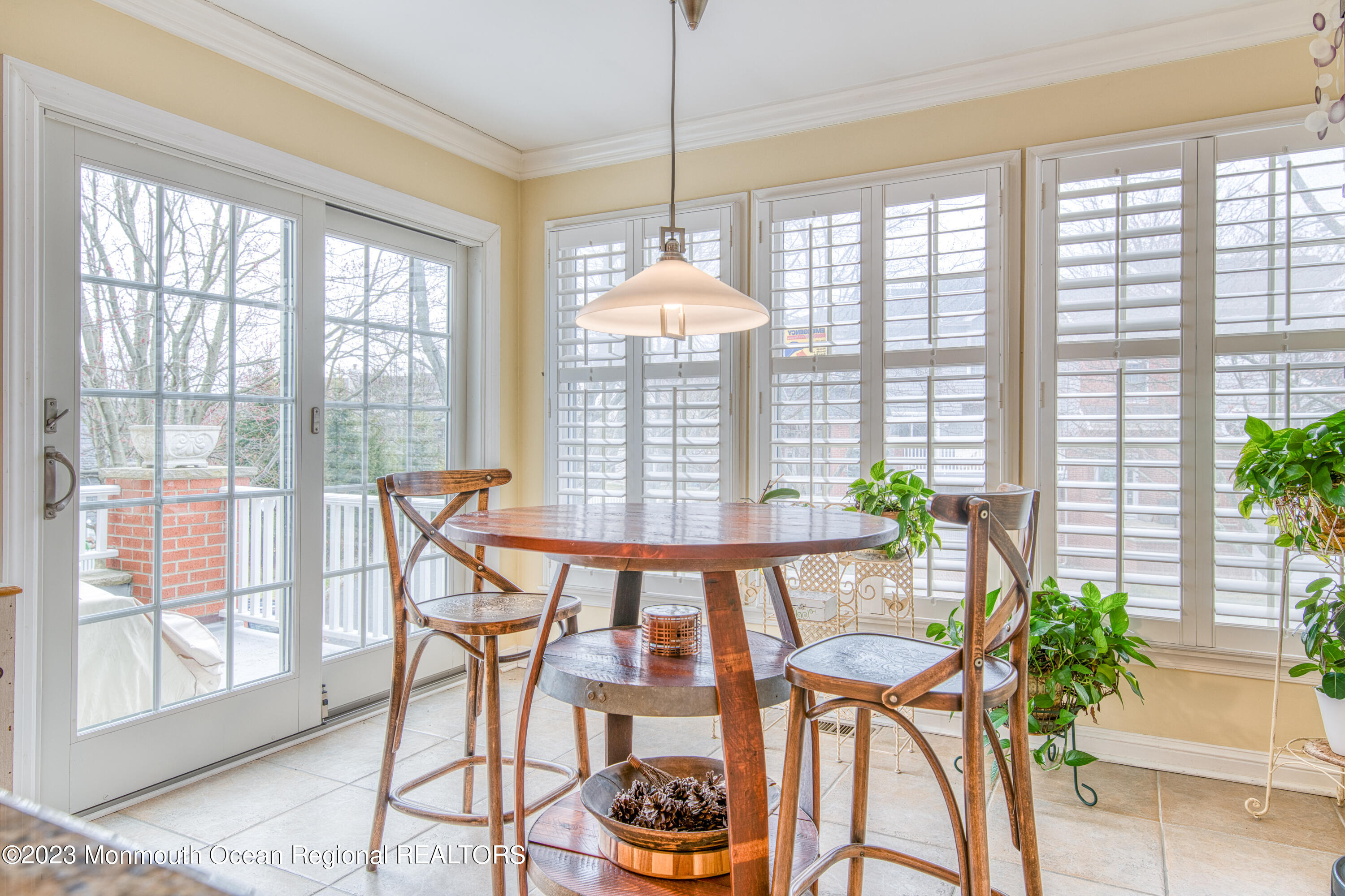 53 Rivergate Way Long Branch, NJ 07740 - Photo 9 of 35 Eat in Kitchen w Front Deck