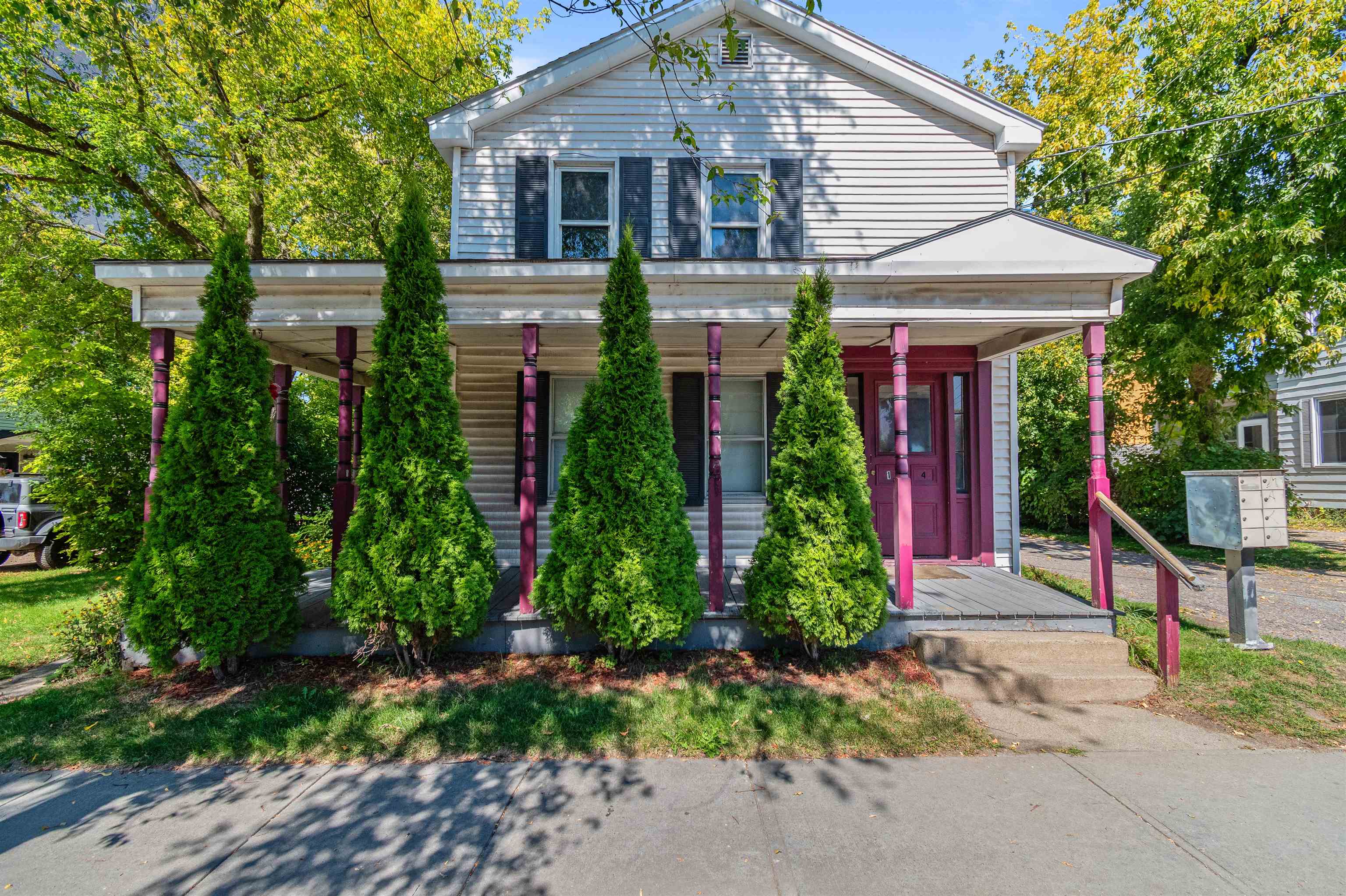 38 Sherman Street Burlington, VT 05401 - Photo 2 of 22