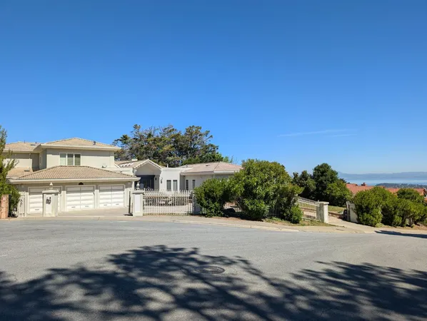 $6,500,000 | 20 Silk Tree Place, Hillsborough, CA 94010