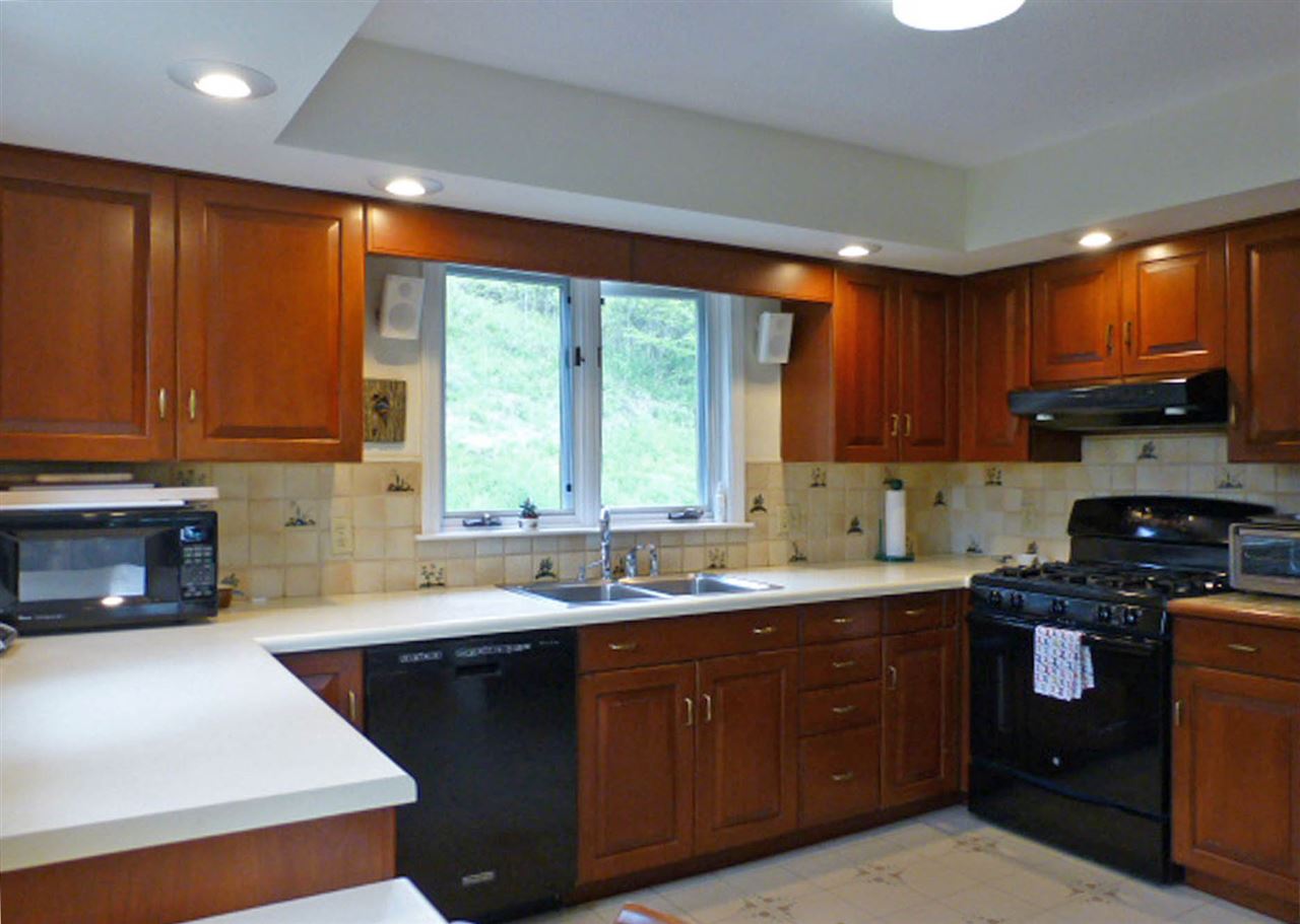 148 Weatherhead Hollow Road Guilford, VT 05301 - Photo 8 of 29