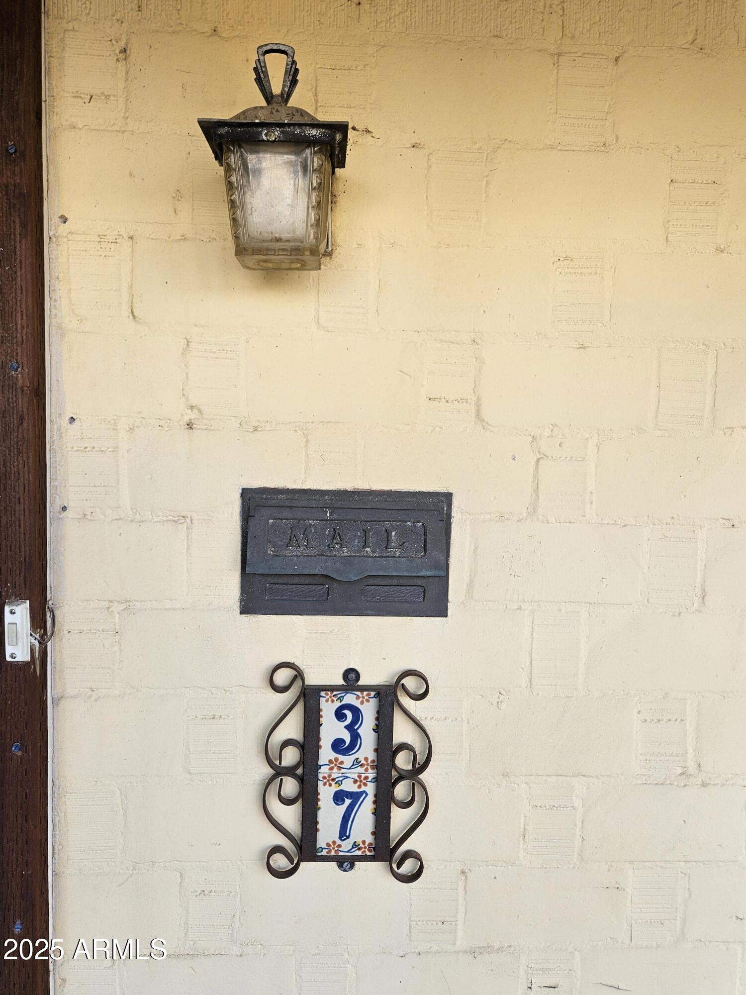 37 Virginia Avenue Phoenix, AZ 85004 - Photo 4 of 5