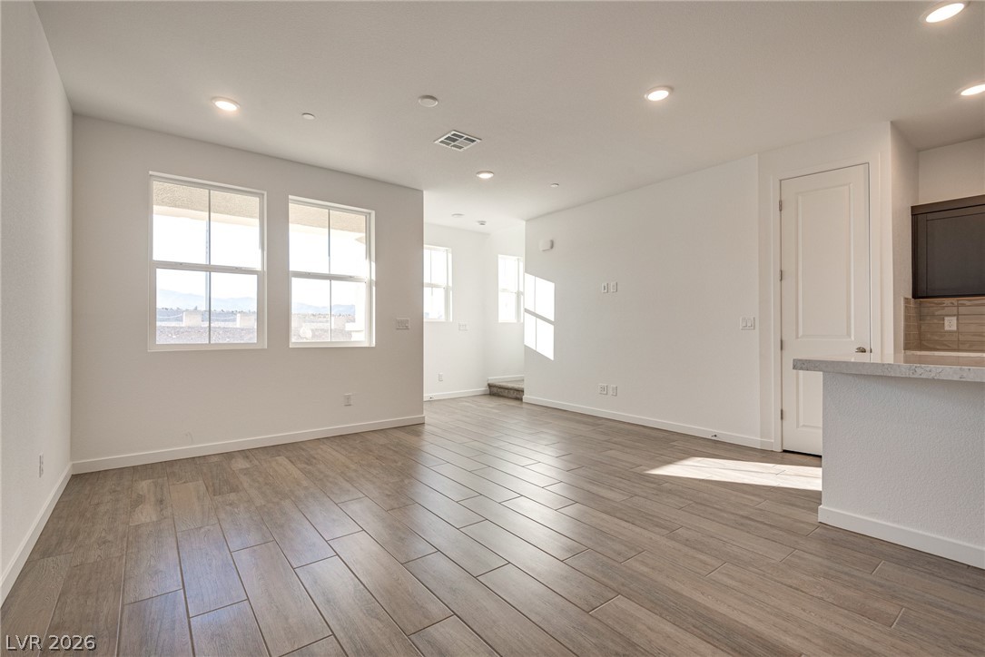 8917 Grabill Spruce Street Las Vegas, NV 89166 - Photo 2 of 16