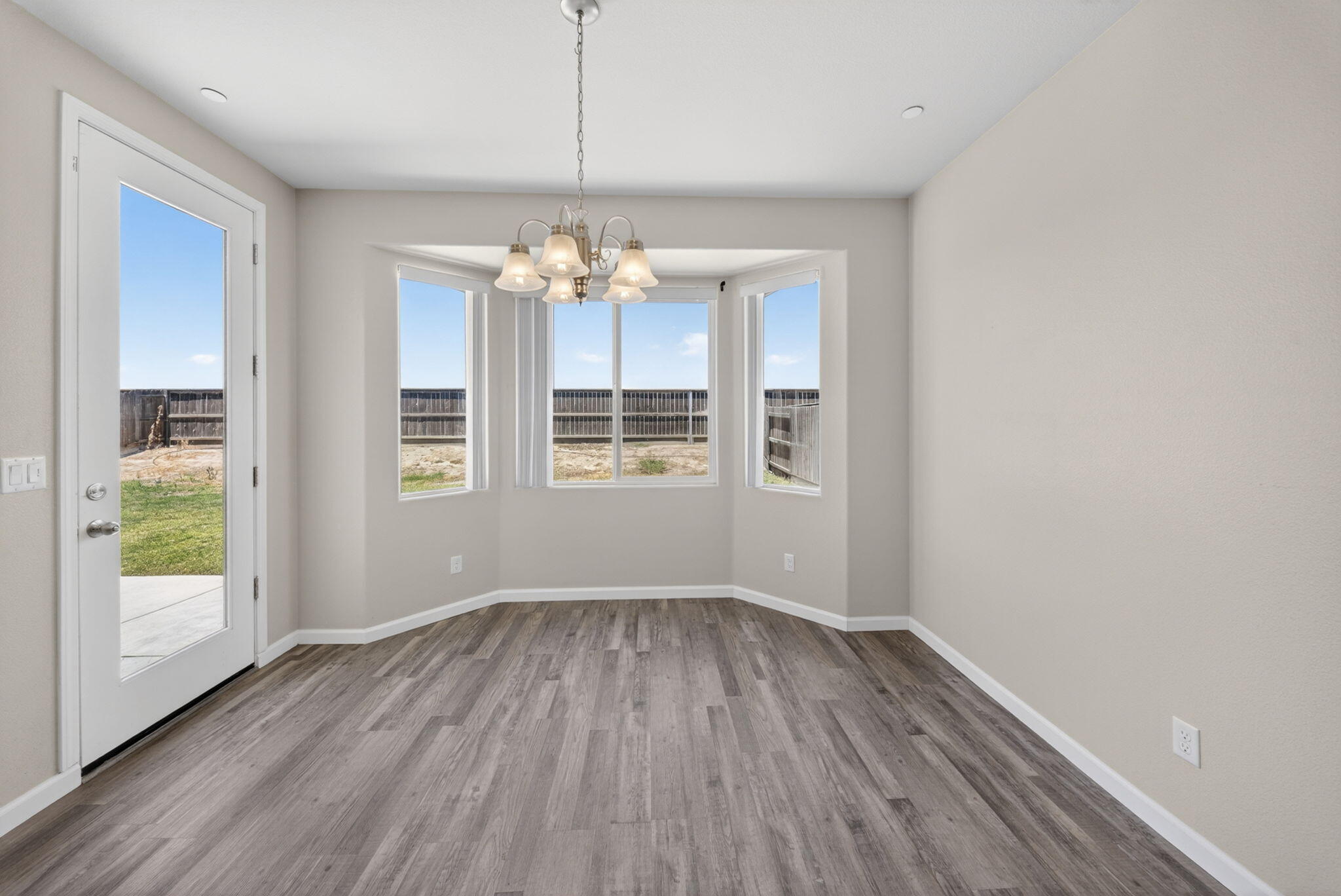 3272 Spring Sails Avenue Tulare, CA 93274 - Photo 9 of 43