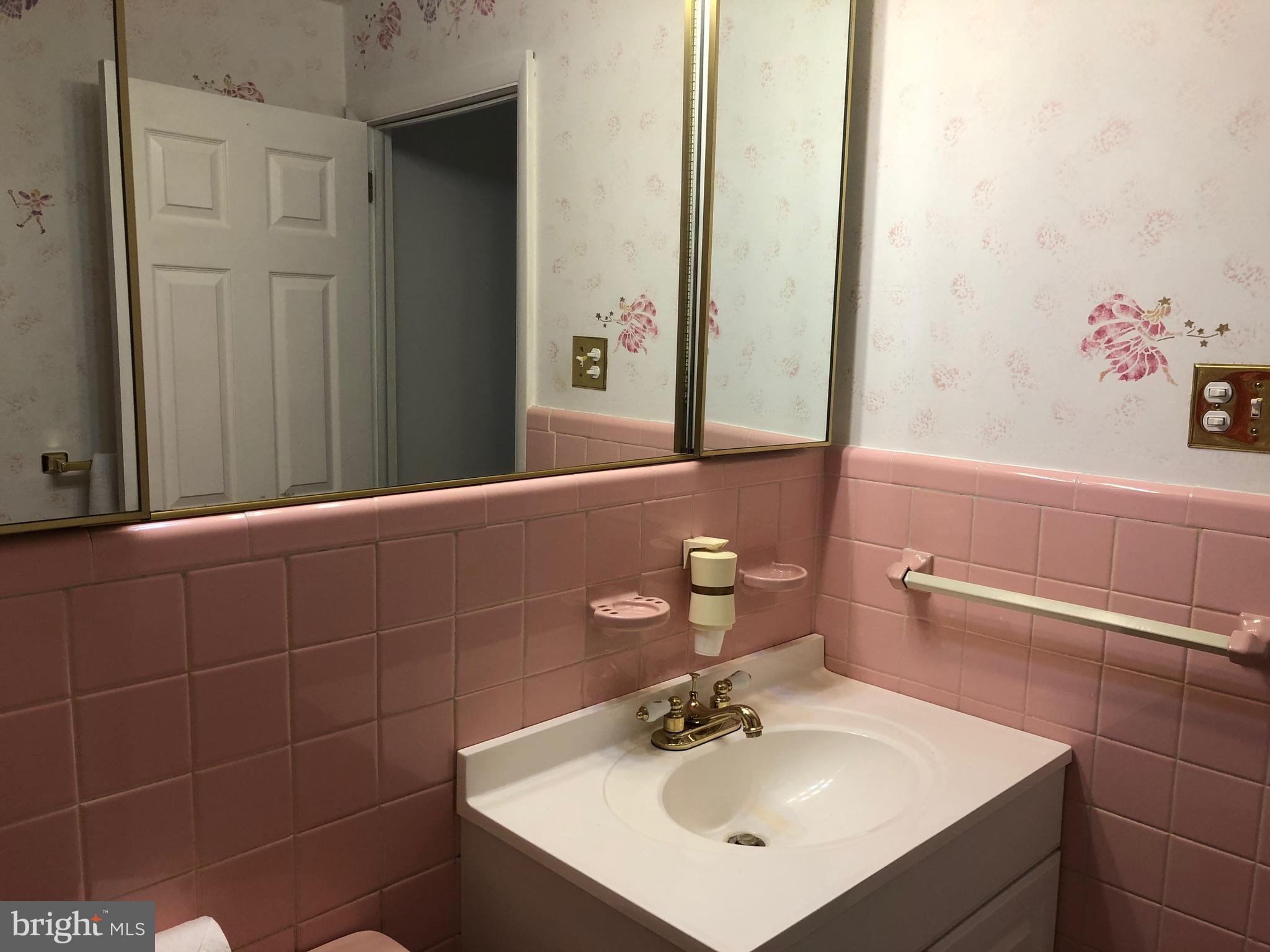 112 Farmdale Road Mount Holly, NJ 08060 - Photo 14 of 66 Gallery Image 14