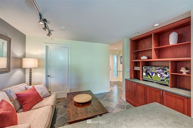 $665,000 | 7104 156th Place Northeast, Unit 7104, Redmond, WA 98052