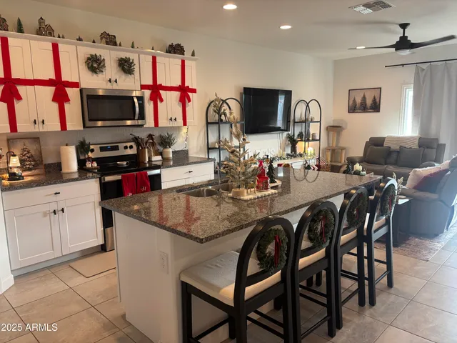 $494,999 | 3325 West Sable Avenue, Apache Junction, AZ 85120