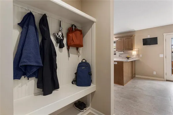 $425,000 | 11235 North Belleview Avenue, Kansas City, MO 64155