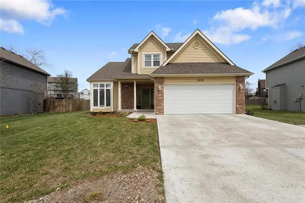 $425,000 | 11235 North Belleview Avenue, Kansas City, MO 64155