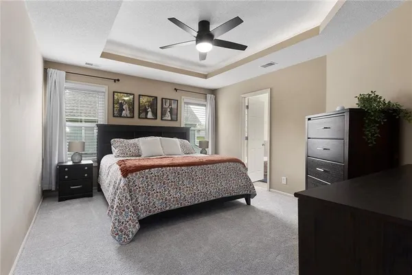 $425,000 | 11235 North Belleview Avenue, Kansas City, MO 64155