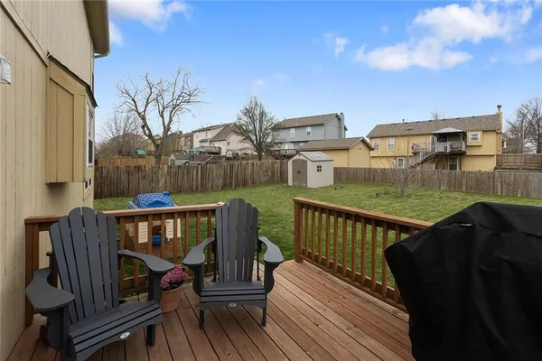 $425,000 | 11235 North Belleview Avenue, Kansas City, MO 64155