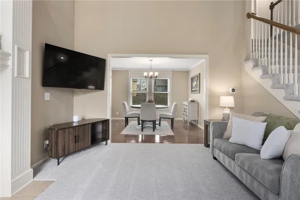 $425,000 | 11235 North Belleview Avenue, Kansas City, MO 64155