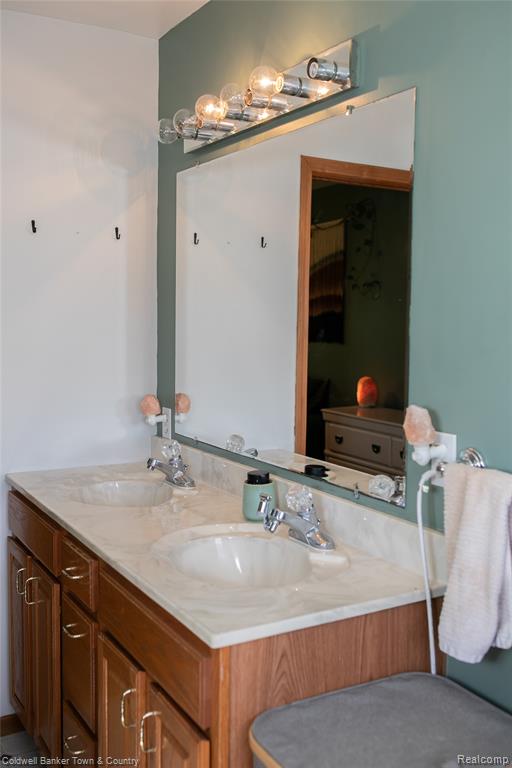 717 North Youngs Road Attica, MI 48412 - Photo 36 of 87