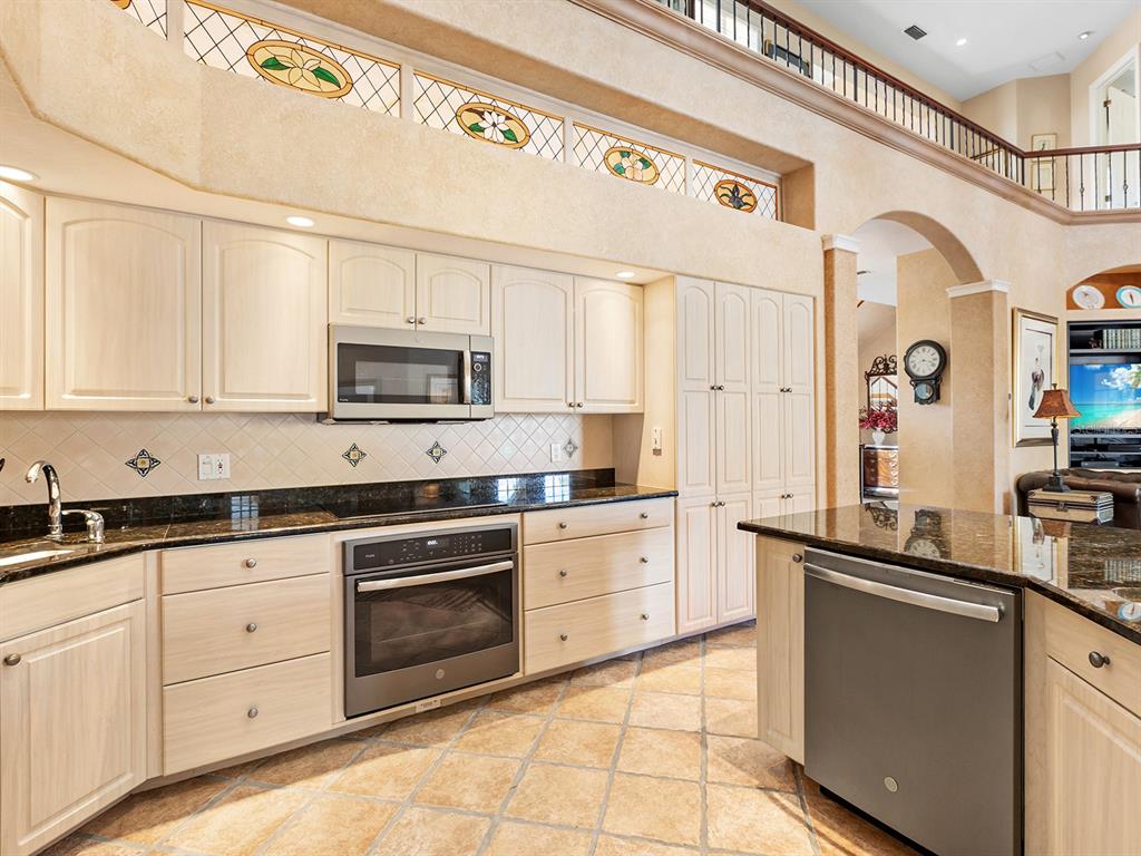 416 Baycrest Drive Venice, FL 34285 - Photo 38 of 87