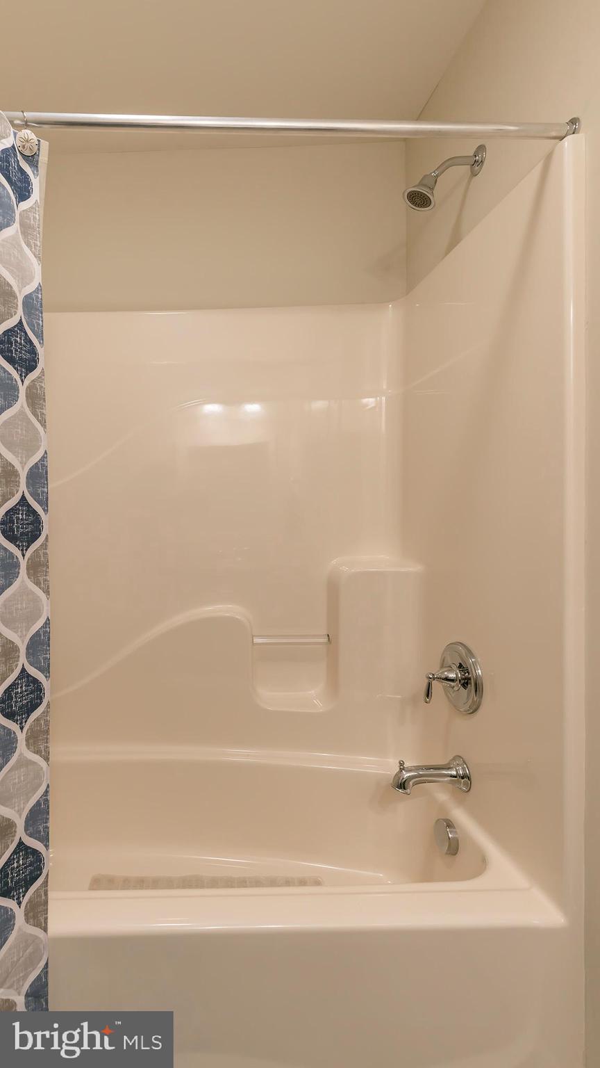 341 Pin Oak Drive Lititz, PA 17543 - Photo 32 of 44 Gallery Image 32