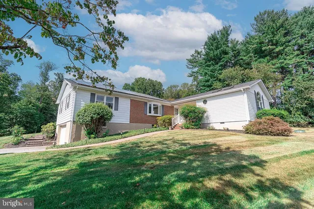 $750,000 | 4402 Meadowcliff Road, Glen Arm, MD 21057