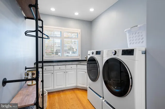 $969,000 | 117 Downs Drive, Wilmington, DE 19807