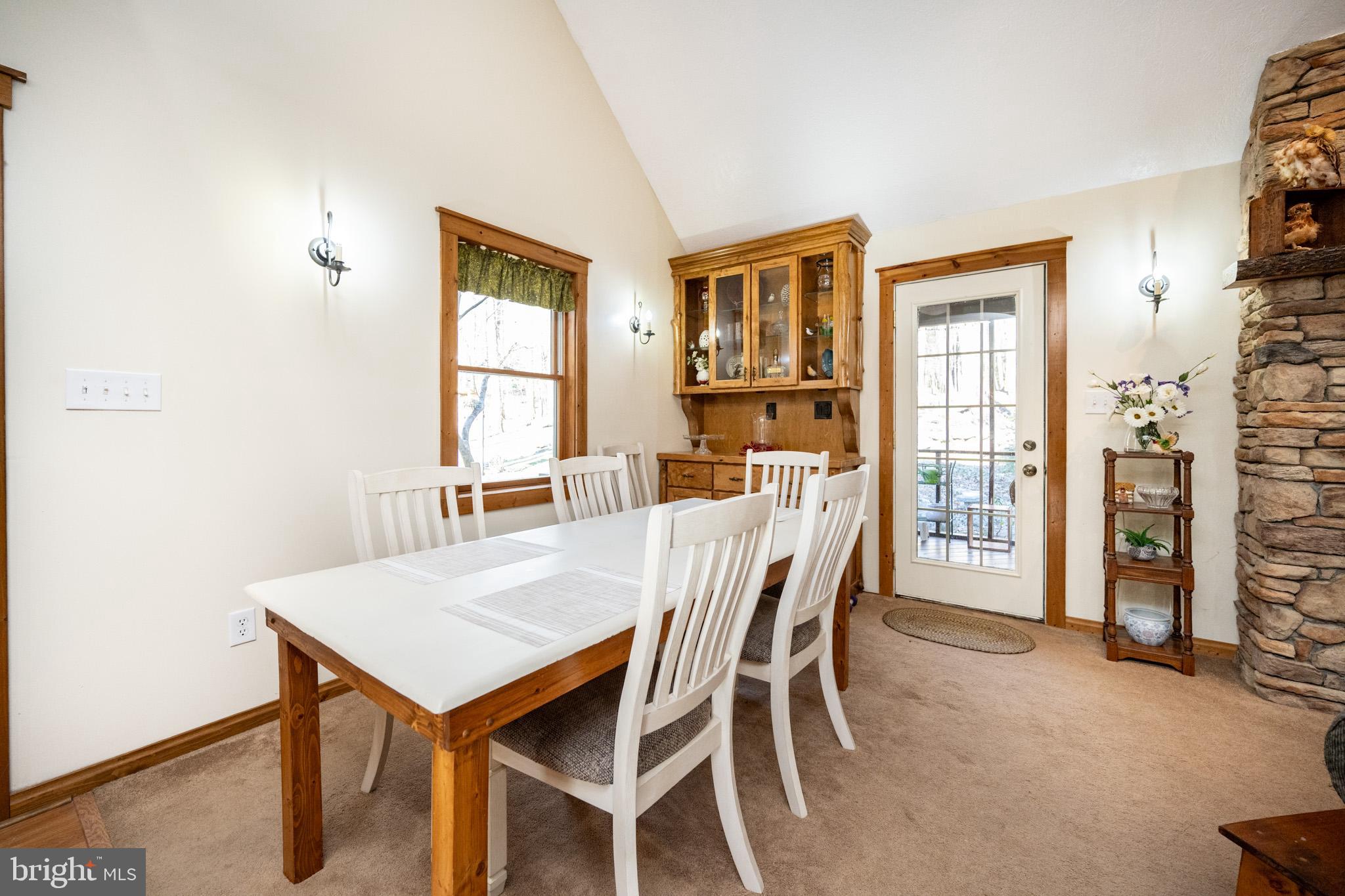 328 Stool Rock Road Oakland, MD 21550 - Photo 8 of 133 Dining Area