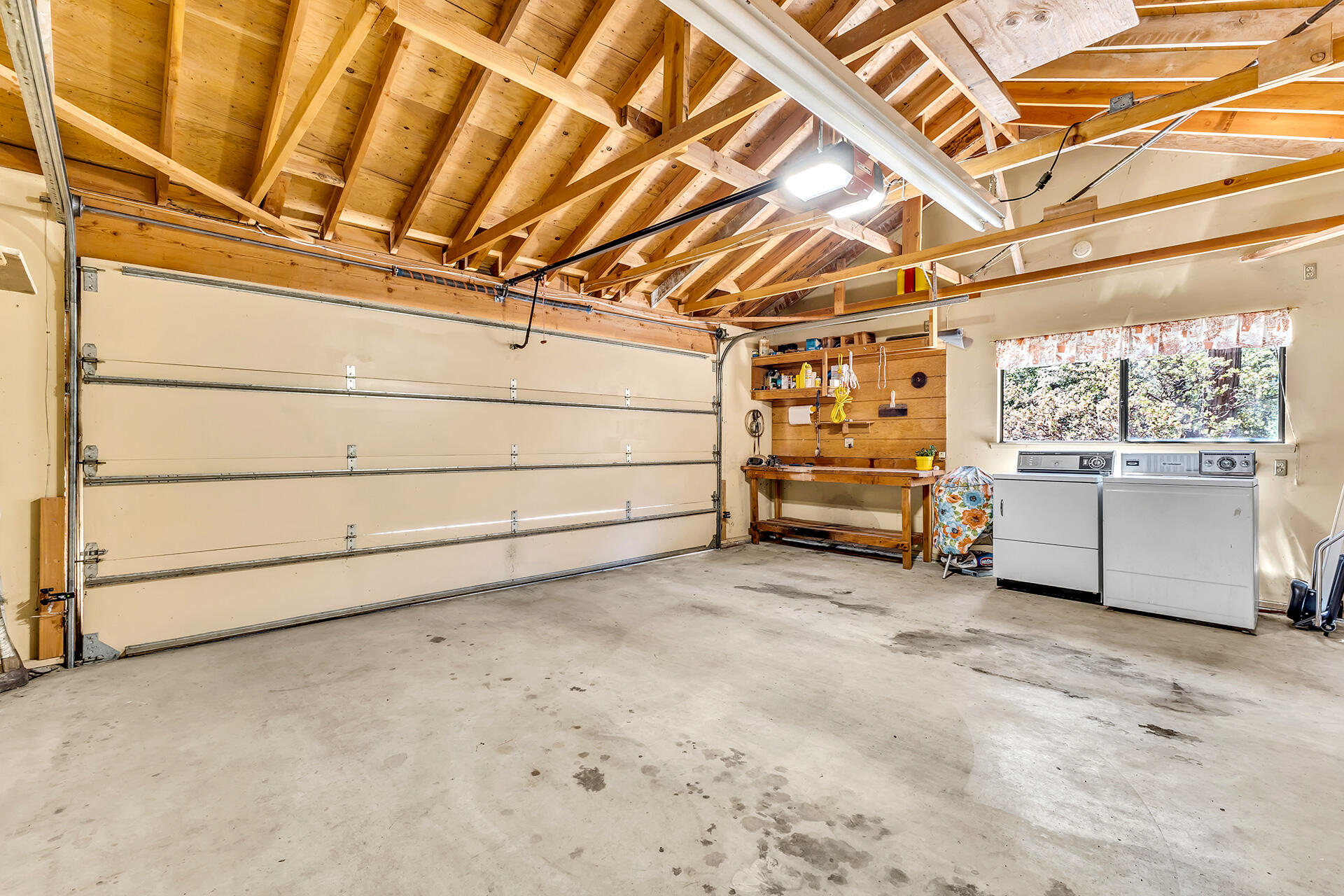 25461 Shadow Oaks Idyllwild, CA 92549 - Photo 30 of 30 a utility room with dryer and washer