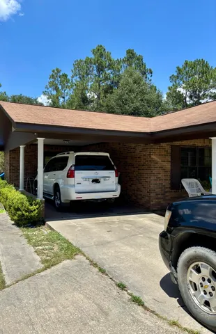 $230,000 | 175 Bob McCaskill Drive, DeFuniak Springs, FL 32433