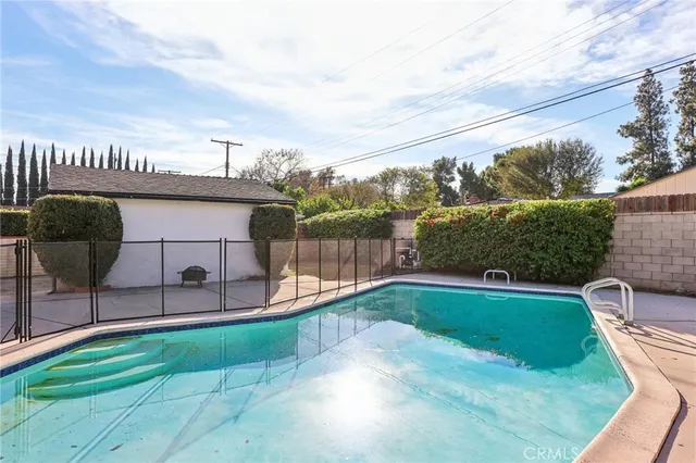 $964,900 | 6539 Blucher Avenue, Van Nuys, CA 91406