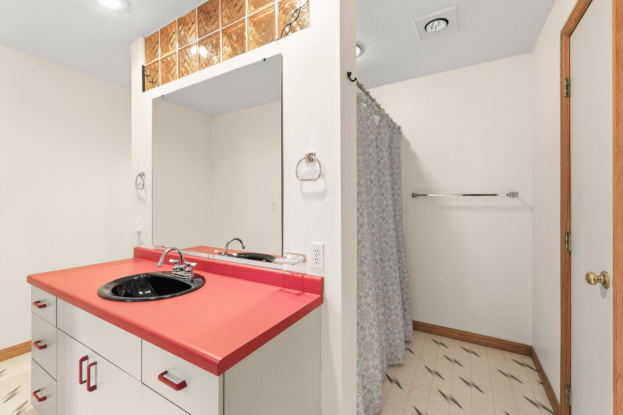 N946 Lauterbach Road Shelby, WI 54601 - Photo 36 of 50 36 LOWER LEVEL BATHROOM