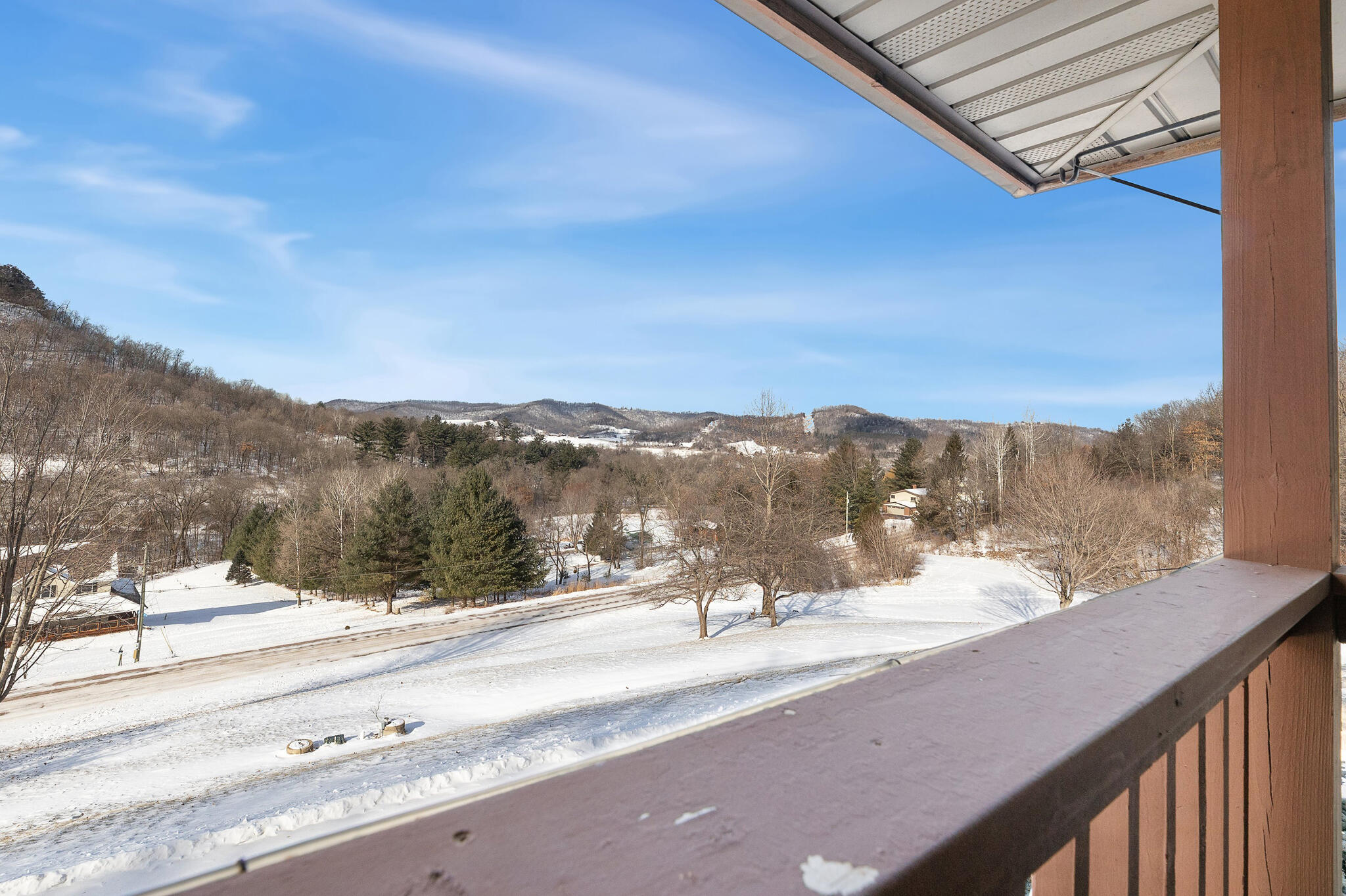 N946 Lauterbach Road Shelby, WI 54601 - Photo 40 of 50 40 UPPER DECK VIEW
