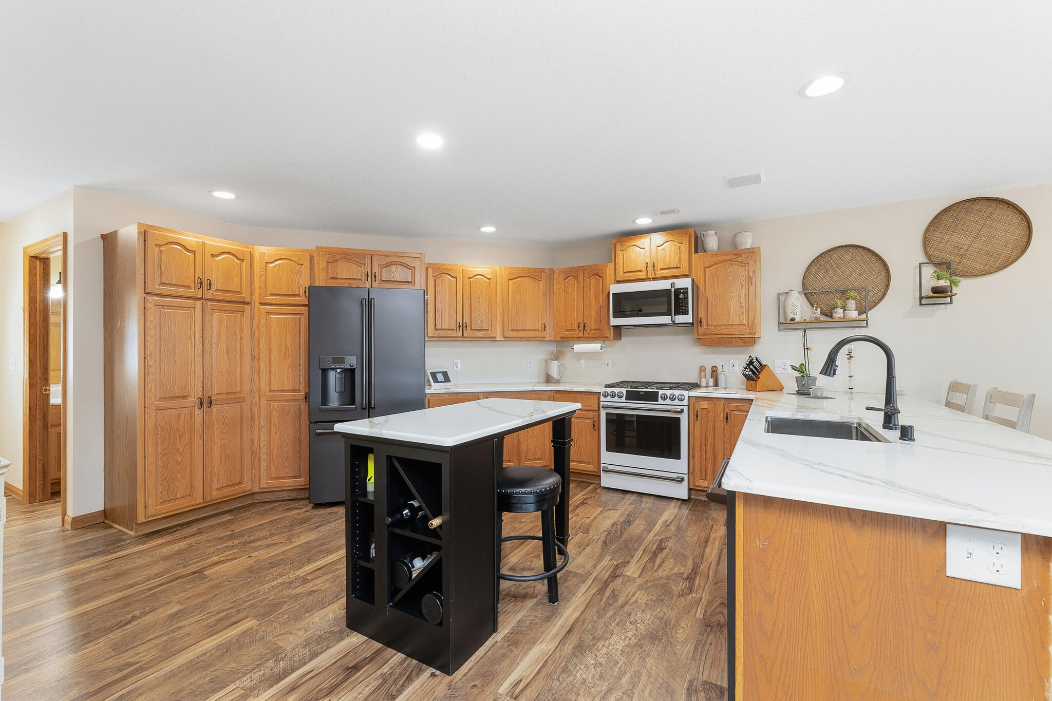 N946 Lauterbach Road Shelby, WI 54601 - Photo 10 of 50 10 KITCHEN