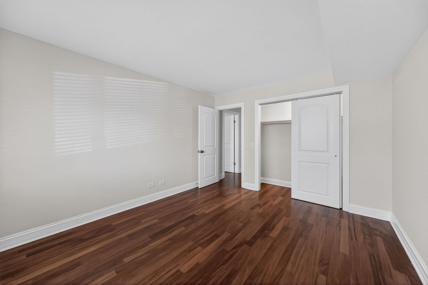 7861 Niles Center Road, Unit 201 Skokie, IL 60077 - Photo 18 of 28