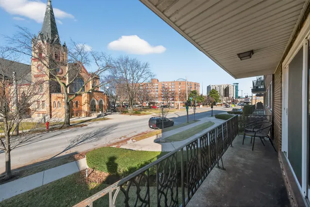 $200,000 | 7861 Niles Center Road, Unit 201, Skokie, IL 60077