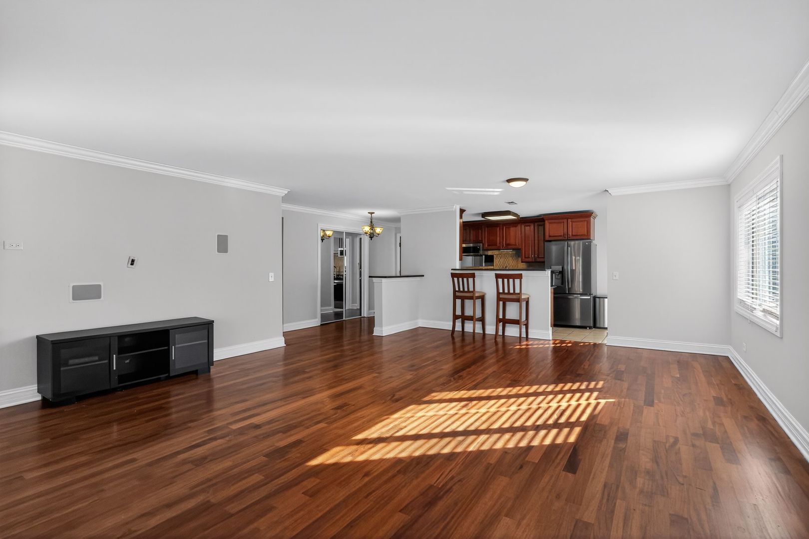 7861 Niles Center Road, Unit 201 Skokie, IL 60077 - Photo 7 of 28