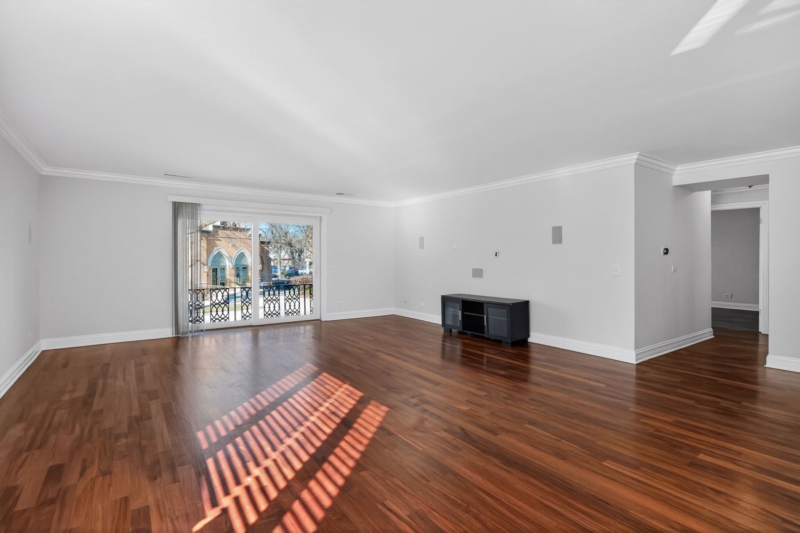 7861 Niles Center Road, Unit 201 Skokie, IL 60077 - Photo 9 of 28