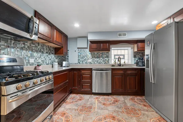 $665,000 | 3015 North 76th Court, Elmwood Park, IL 60707