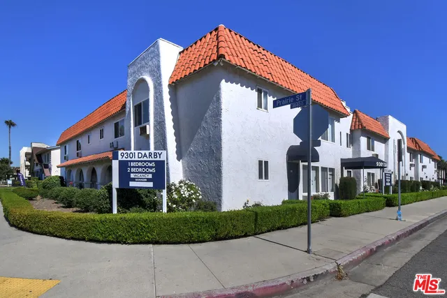 $7,775,000 | 9301 Darby Avenue, Northridge, CA 91325