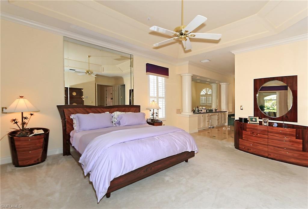 267 Colonade Circle, Unit 2704 Naples, FL 34103 - Photo 12 of 20