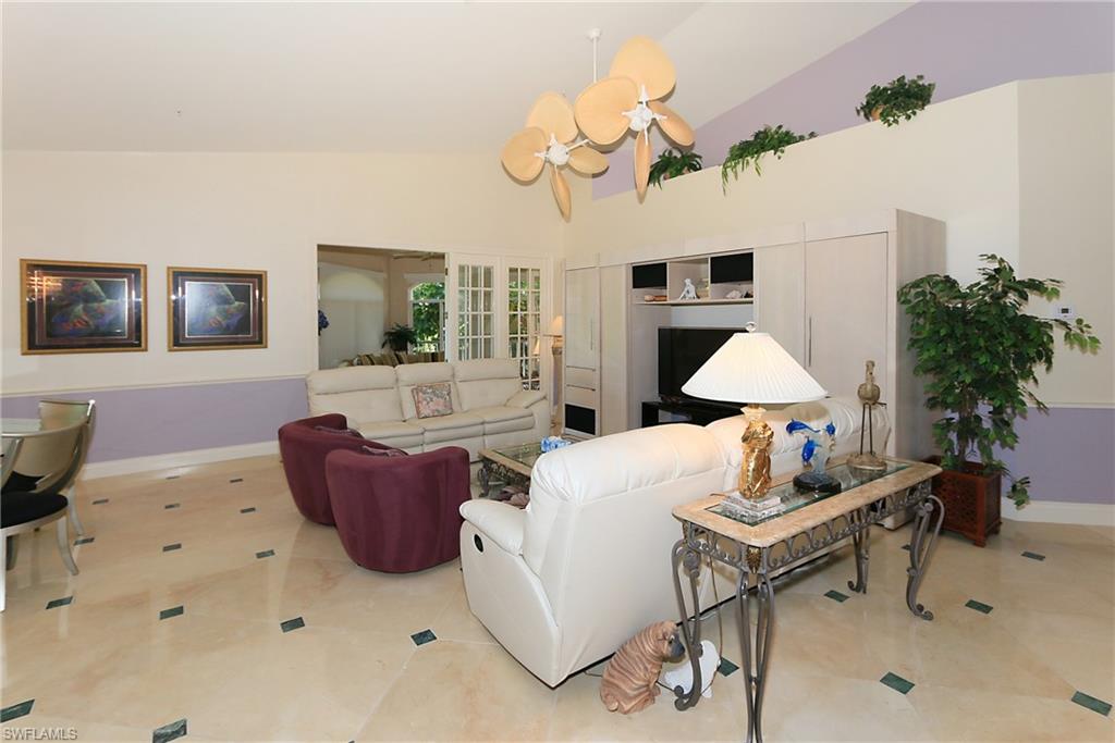 267 Colonade Circle, Unit 2704 Naples, FL 34103 - Photo 4 of 20